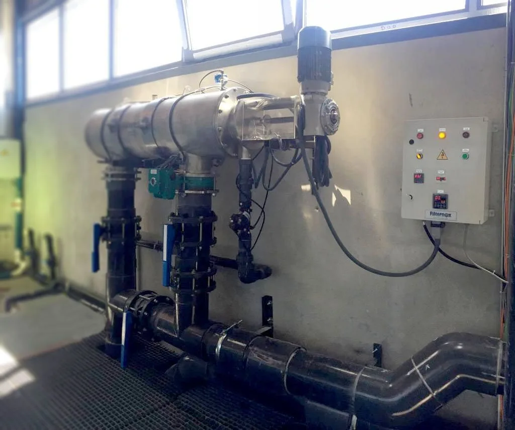 Cooling water filtration prior to heat exchanger – Aluminum factory